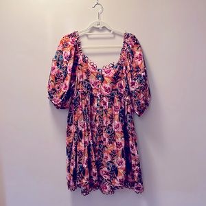 100% Cotton Button Front Topshop Floral Dress with Sweet Trim and  Rich Colors.